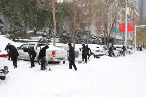 11.7公司清雪2