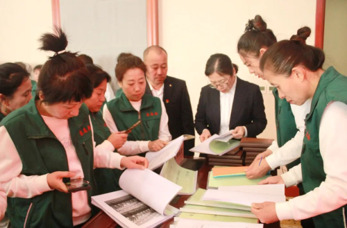 11月14日，，，，，，，公司工会举办家属委工作总结交流会-2